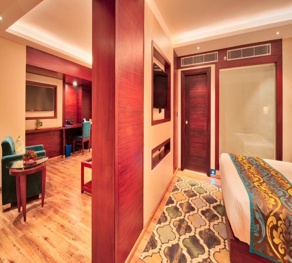 Golden Tulip Essential Jaipur Ξενοδοχείο Εξωτερικό φωτογραφία